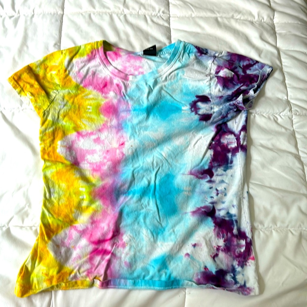 Tie-dye girl T-shirt